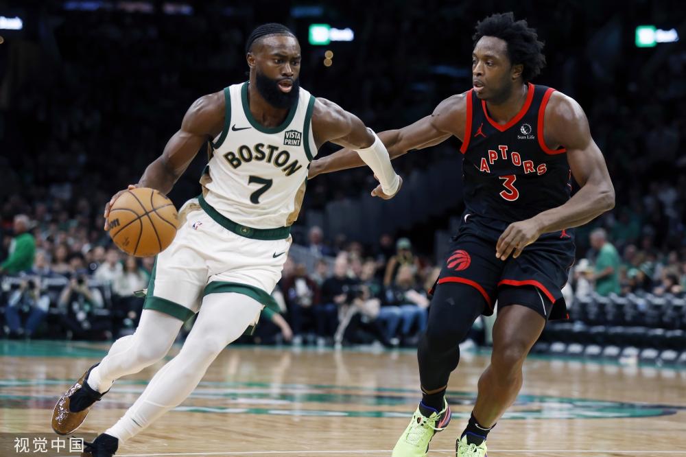 励了运动员 励了运动员