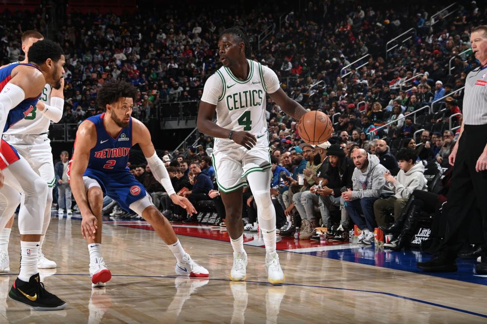 经历了一系 经历了一系