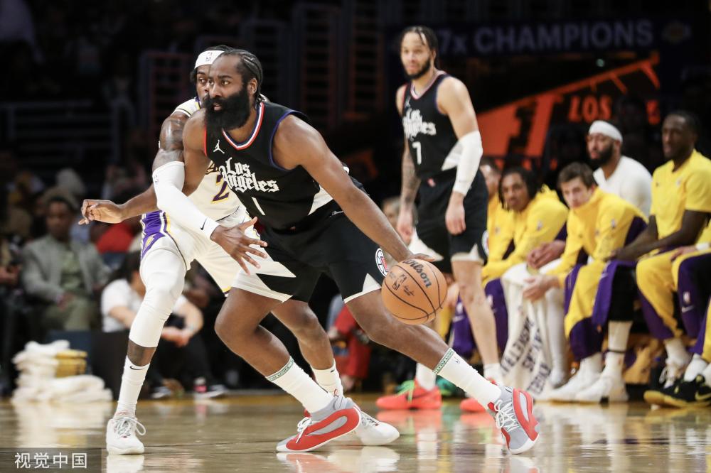 蜂的中场球 蜂的中场球